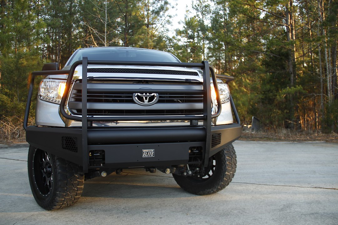 Fab Fours TT07-R1860-1 Toyota Tundra 2007-2013 Black Steel Elite Front Bumper Full Guard