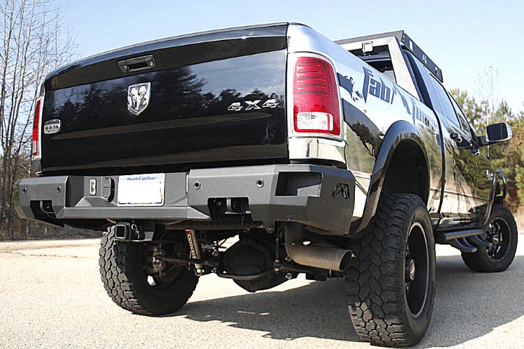 Fab Fours CC15-W3350-1 Chevy Colorado 2015-2020 Premium Rear Bumper