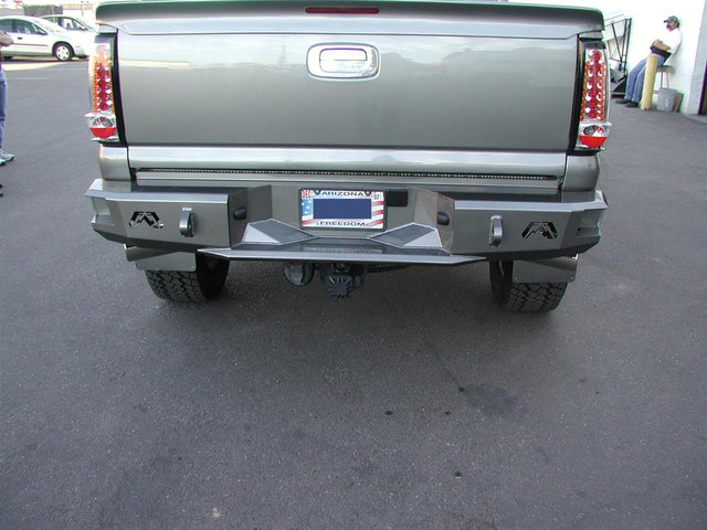 Fab Fours CH99-W1250-1 Chevy Silverado 2500/3500 HD 1999-2007 Premium Non-Sensor Rear Bumper - BumperStock