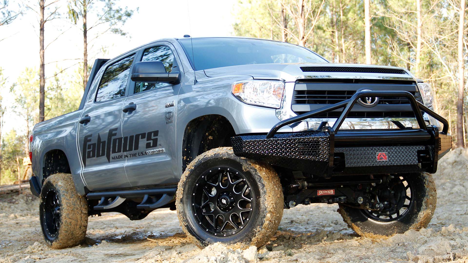 Fab Fours TT07-K1862-1 Toyota Tundra 2007-2013 Black Steel Front Bumper Pre-Runner Guard - BumperStock