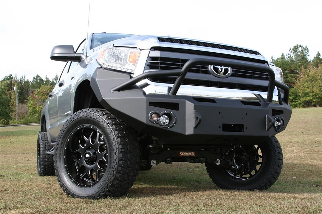 Fab Fours TT14-H2852-1 Toyota Tundra 2014-2021 Premium Front Bumper Winch Ready Pre-Runner Guard