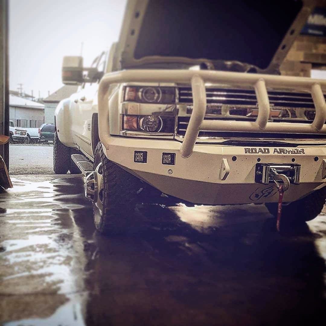 Road Armor 315R2B 2015-2019 Chevy Silverado 2500/3500 Stealth Front Winch Bumper Titan II Guard-BumperStock